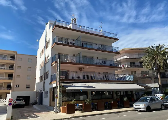 Apartamentos Aquarium. 150 Metros Playa.