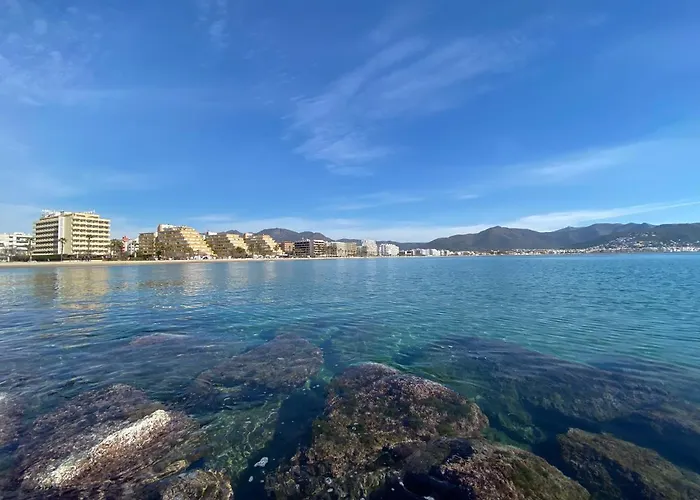 Apartamentos Aquarium. 150 Metros Playa.